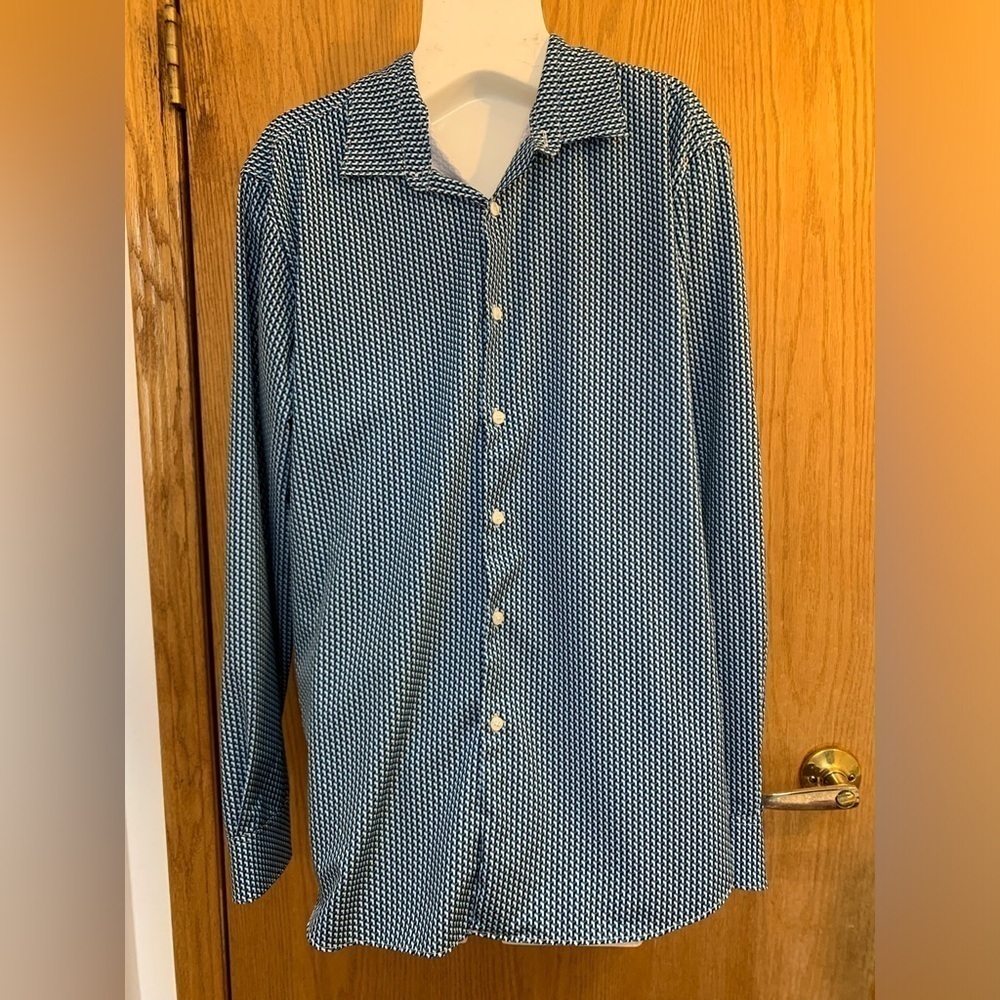XL Perry Ellis slim fit long sleeve dress shirt